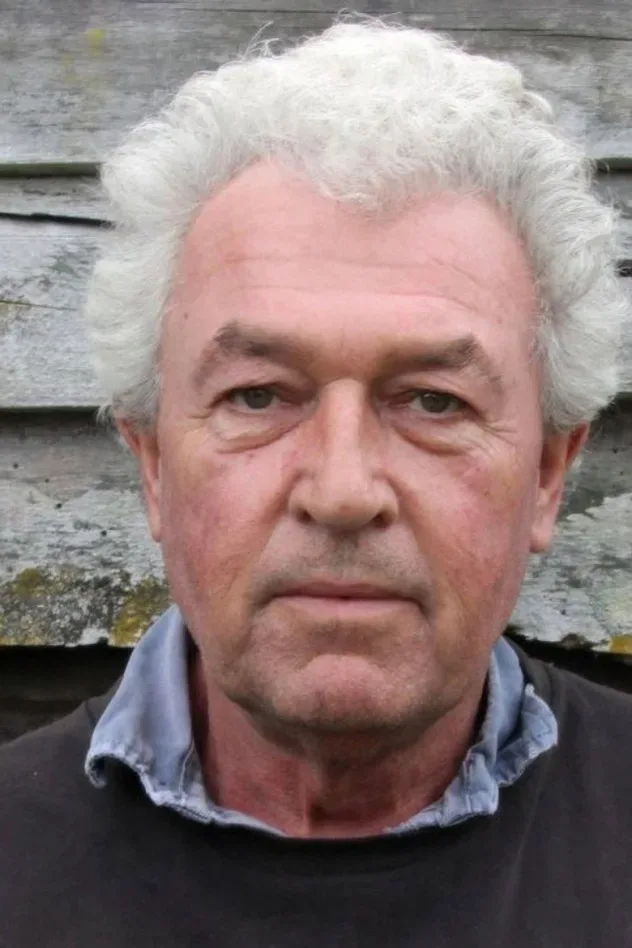 Cover image for Gavin Richards