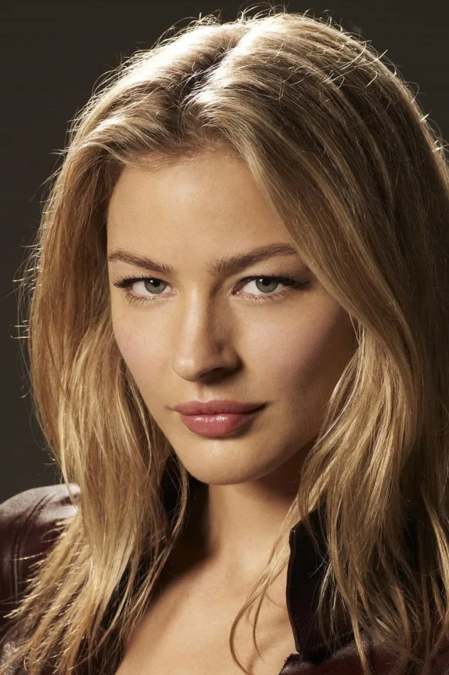 Tabrett Bethell fotoğrafı