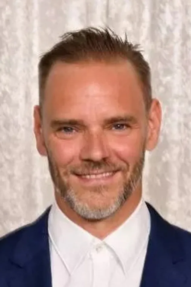 Joe Absolom fotoğrafı
