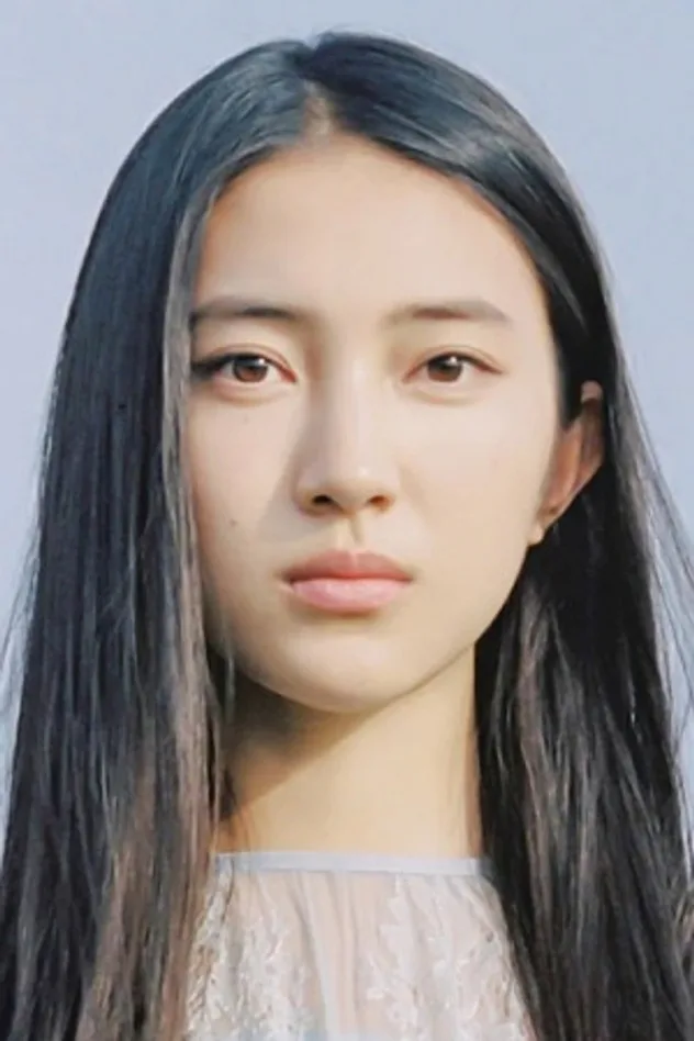 久保田紗友 fotoğrafı