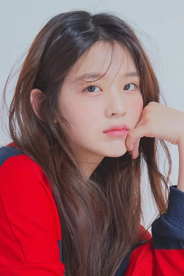 Kim Si-eun fotoğrafı