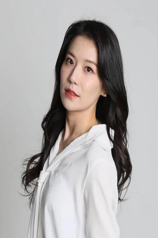 Jeong Yoon-hee fotoğrafı
