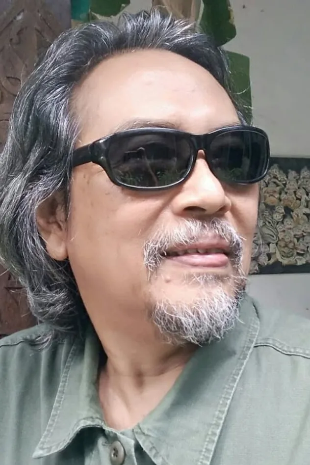 Budi Ros fotoğrafı