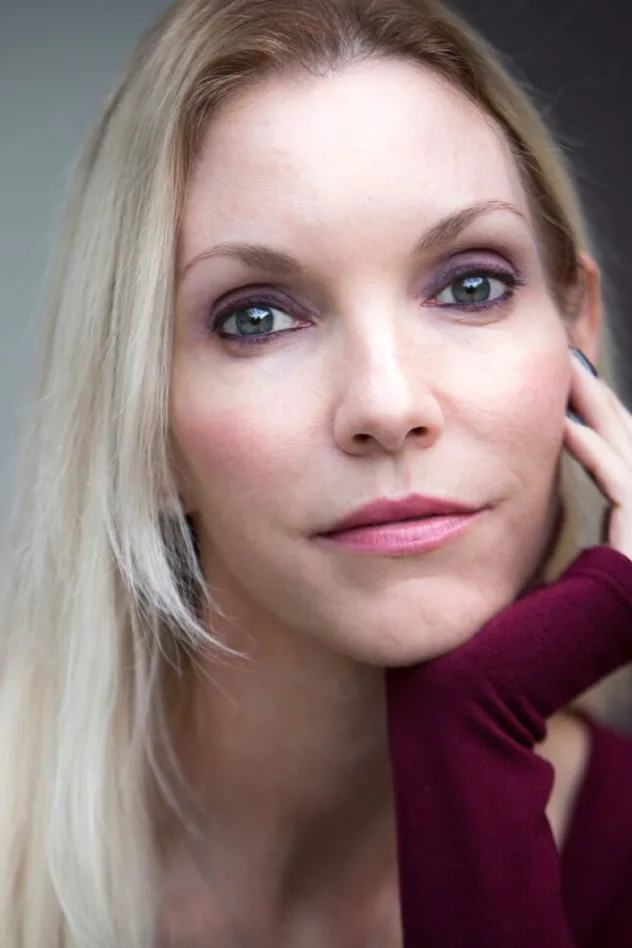 Tiffany Paulsen fotoğrafı