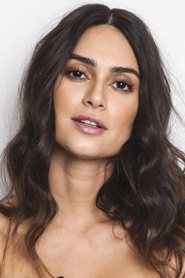 Thaila Ayala fotoğrafı