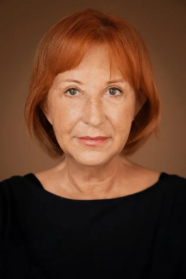 Imagen de portada para Isabel Medina