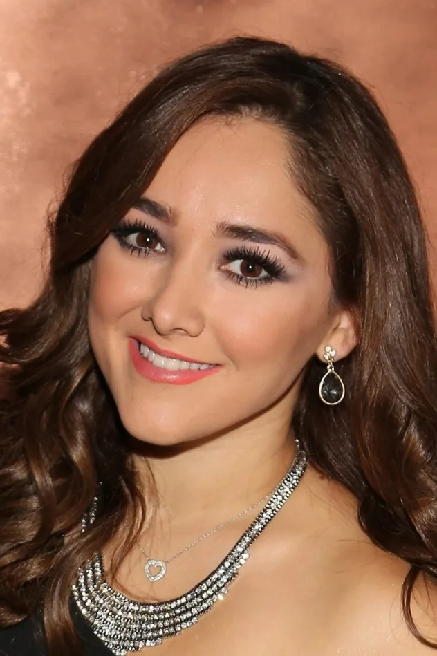 Sherlyn fotoğrafı