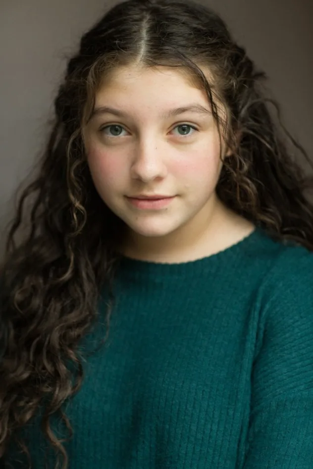 Natasha Raphael fotoğrafı