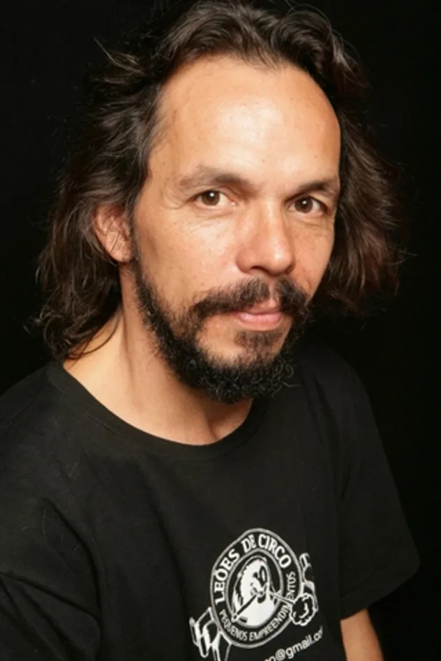 Julio Adrião fotoğrafı