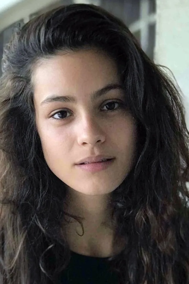Lise Lomi fotoğrafı
