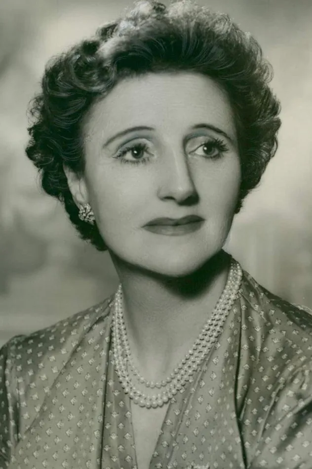 Joyce Carey fotoğrafı