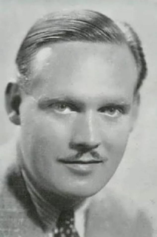 Cyril Raymond fotoğrafı