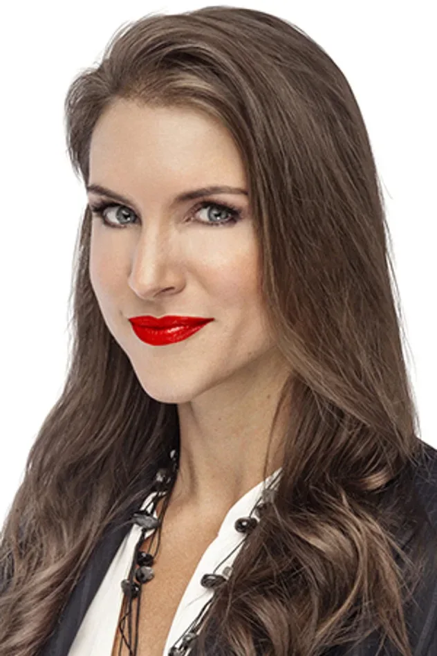 صورة الغلاف لـ Stephanie McMahon Levesque