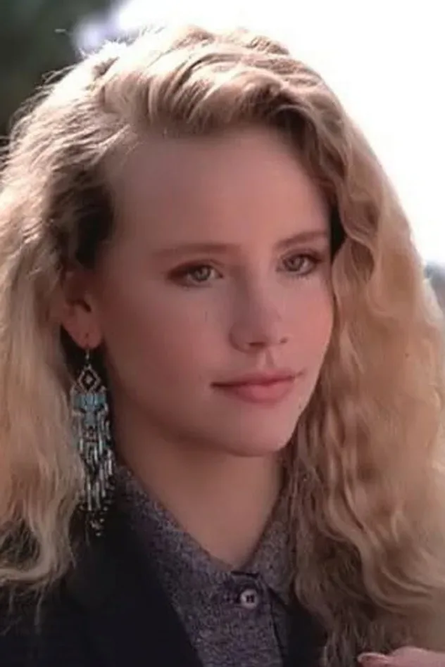Cover image for Amanda Peterson
