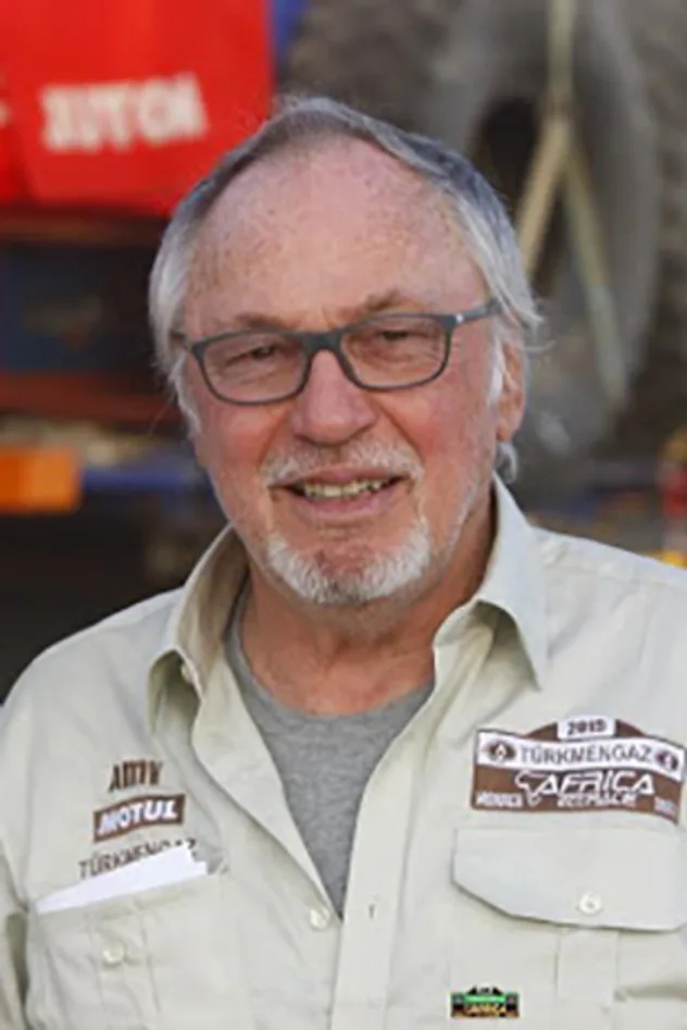 Jean-Louis Schlesser fotoğrafı
