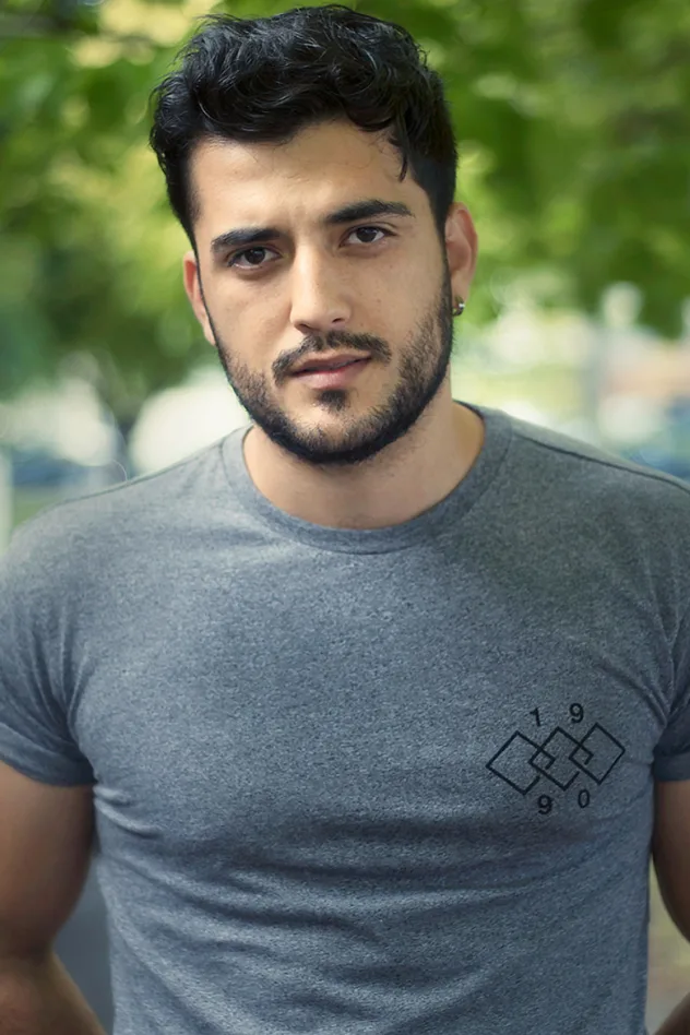 Phoenix Raei fotoğrafı
