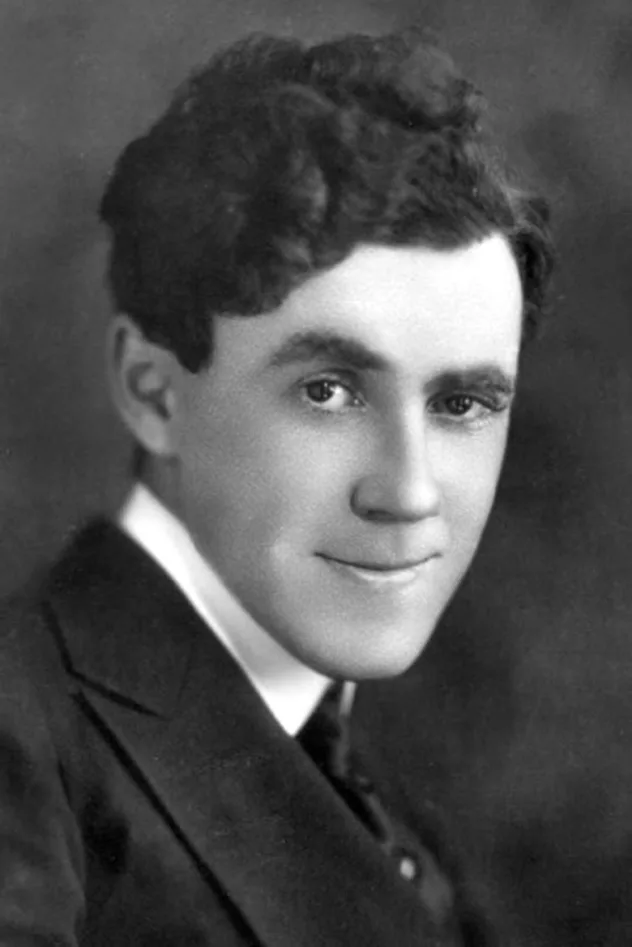 John F. Hamilton fotoğrafı