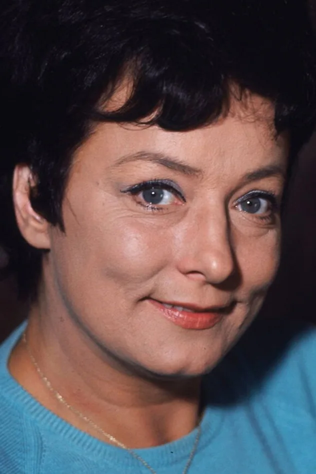 Lily Broberg fotoğrafı