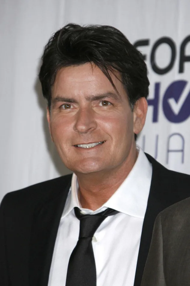 Charlie Sheen fotoğrafı