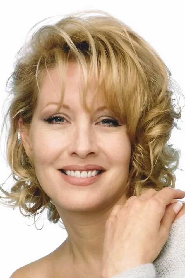 Linda Kozlowski fotoğrafı