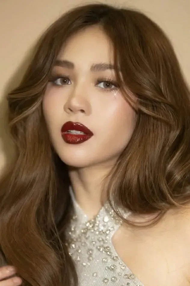 Imagen de portada para Janella Salvador