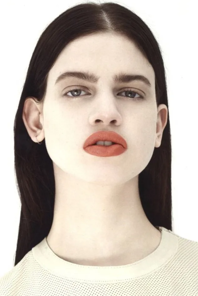 Lily McMenamy fotoğrafı