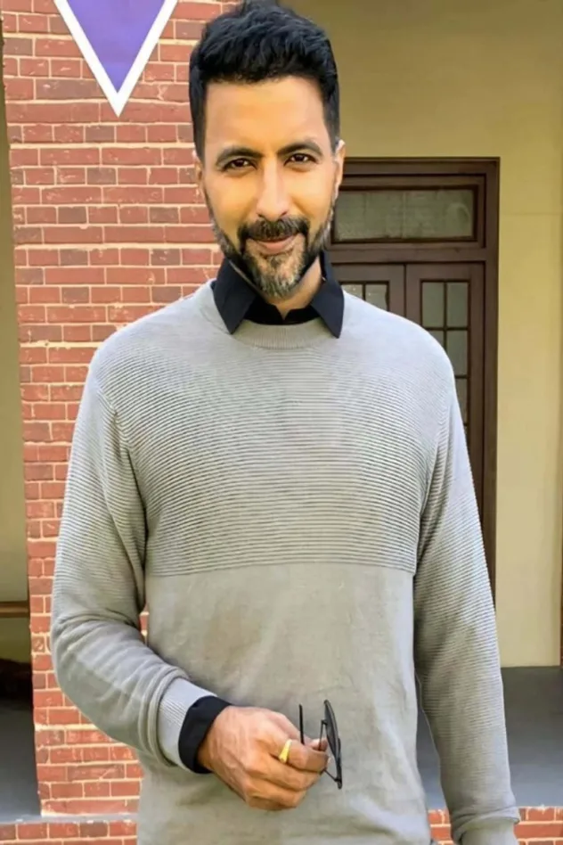 Nikhil Arya fotoğrafı