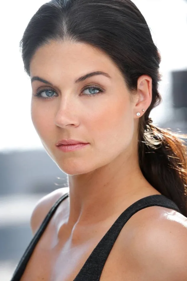 Stephanie Beran fotoğrafı