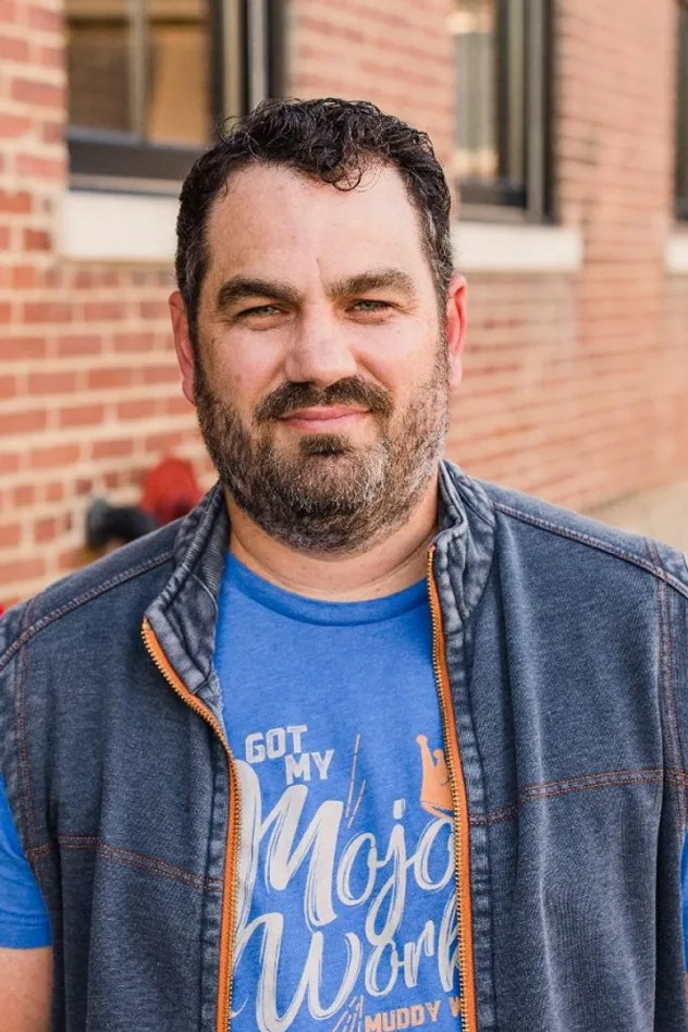 Shane Dax Taylor fotoğrafı