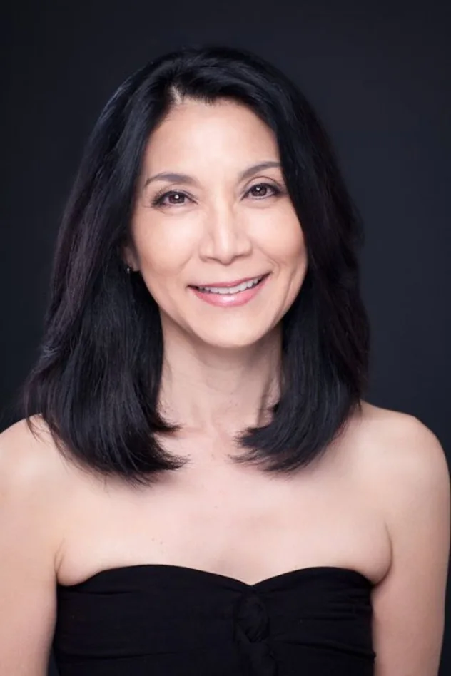 Clare Torao fotoğrafı