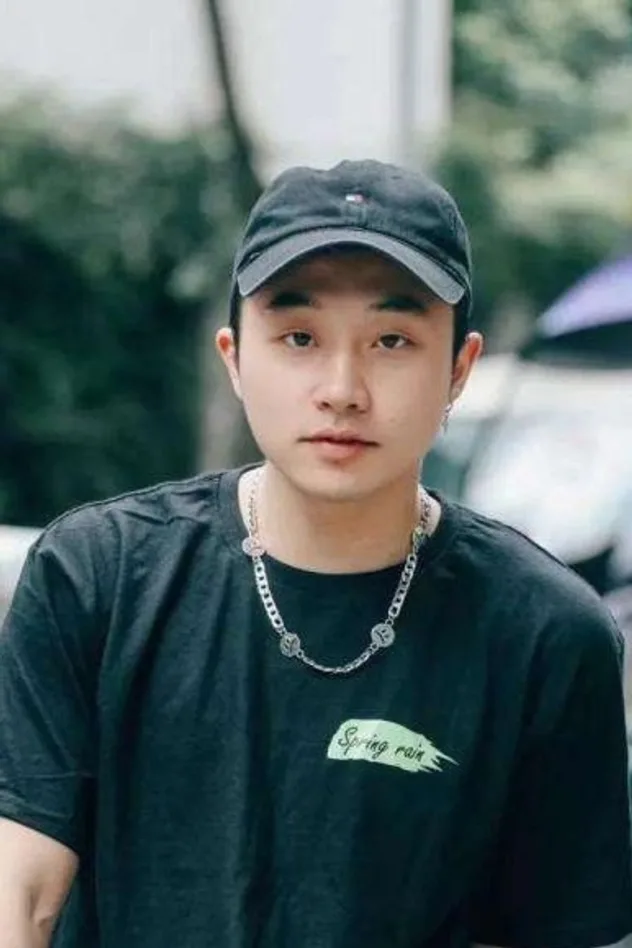Ou Jianyu fotoğrafı