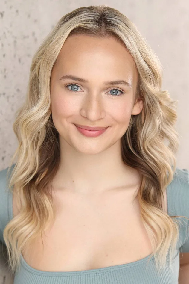 Savannah Miller fotoğrafı