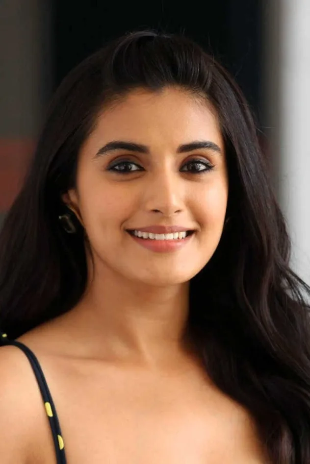 Divyansha Kaushik fotoğrafı