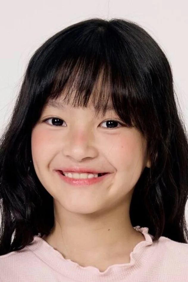 Alina M. Chang fotoğrafı
