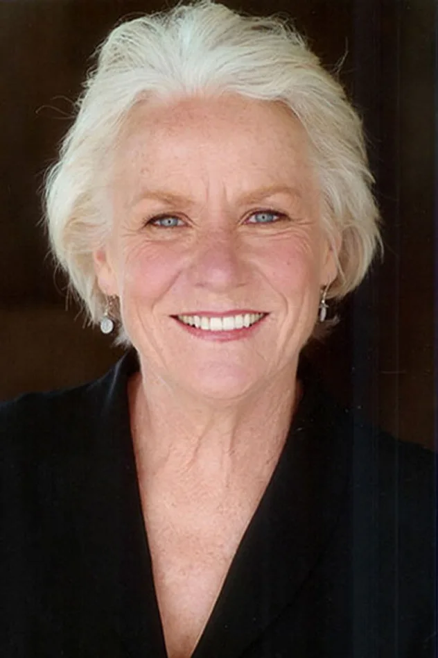 Barbara Tarbuck fotoğrafı