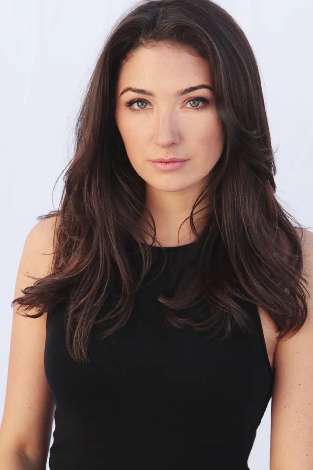 Madeline Whitby fotoğrafı