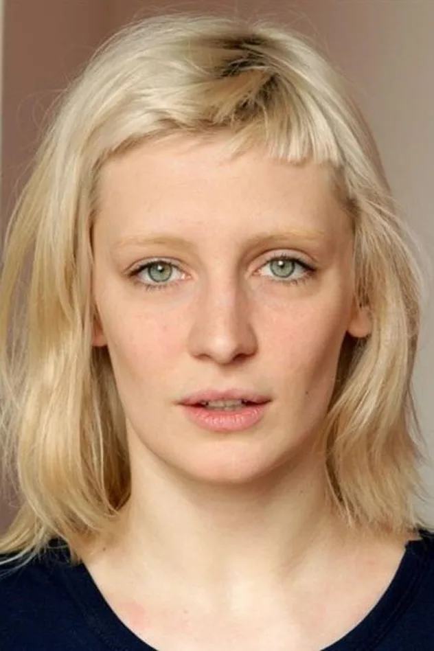 Lucie Debay fotoğrafı
