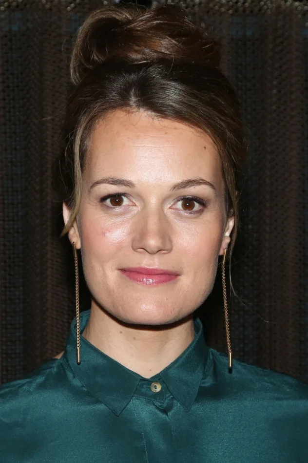 Carrie Cracknell fotoğrafı