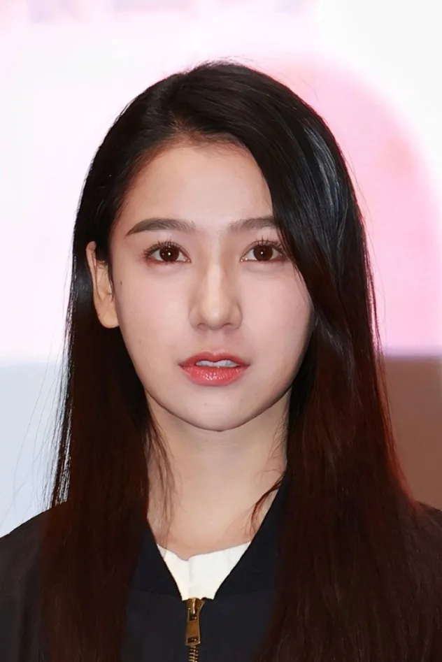黄婷 fotoğrafı