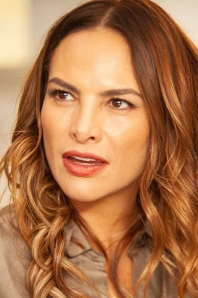 Fabiola Campomanes fotoğrafı