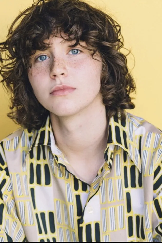 Miles McKenna fotoğrafı
