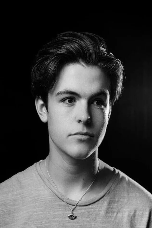 Blake Richardson fotoğrafı