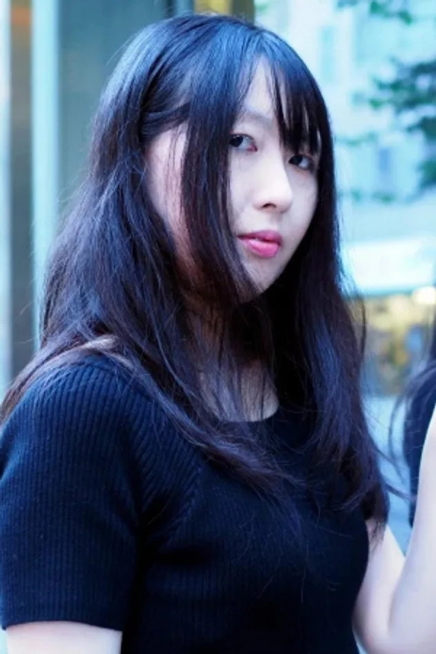 斜線堂有紀 fotoğrafı