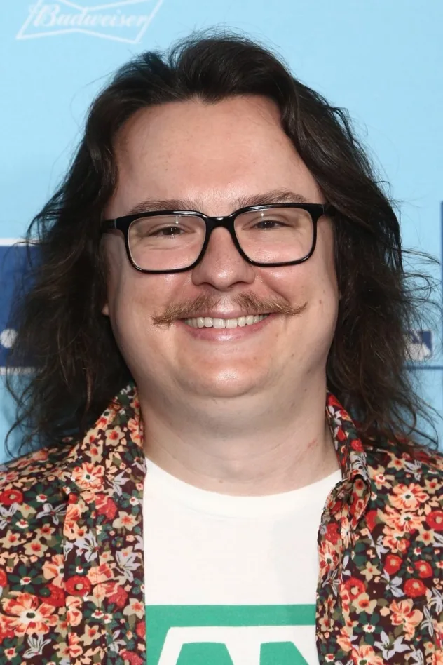 Clark Duke fotoğrafı