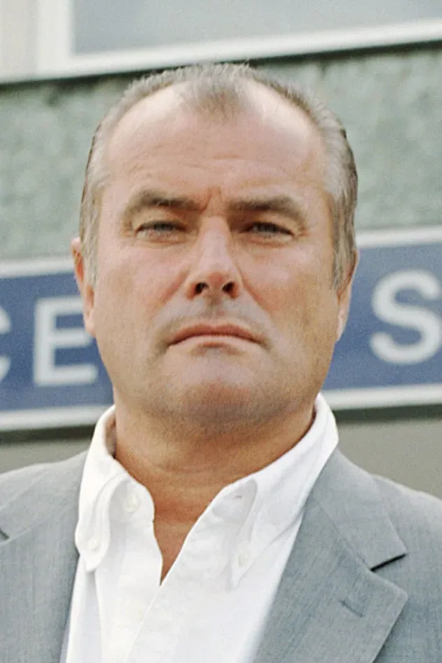 صورة الغلاف لـ Christopher Ellison