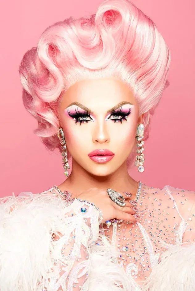 Обложка для Farrah Moan