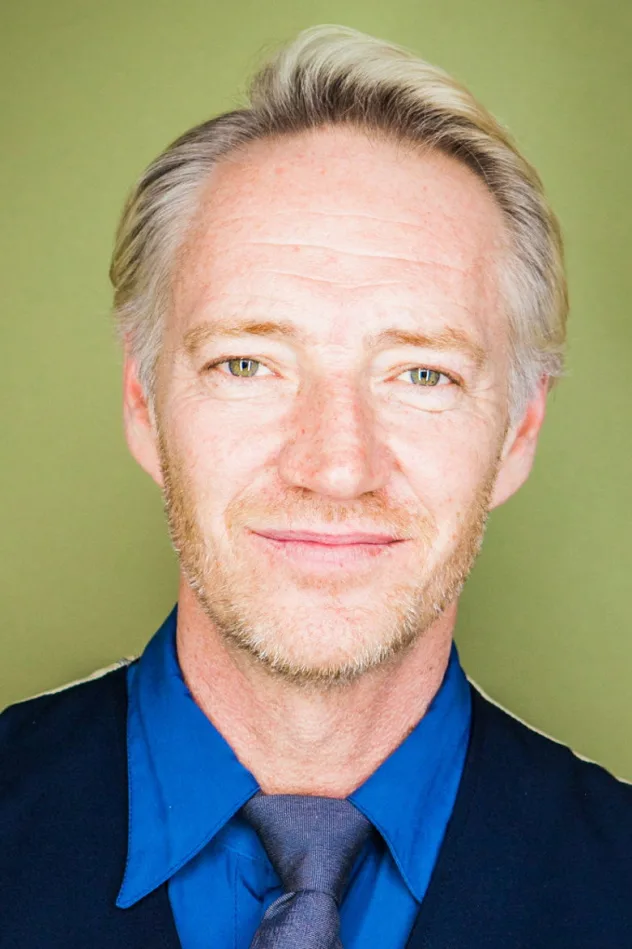 Phillip MacKenzie fotoğrafı
