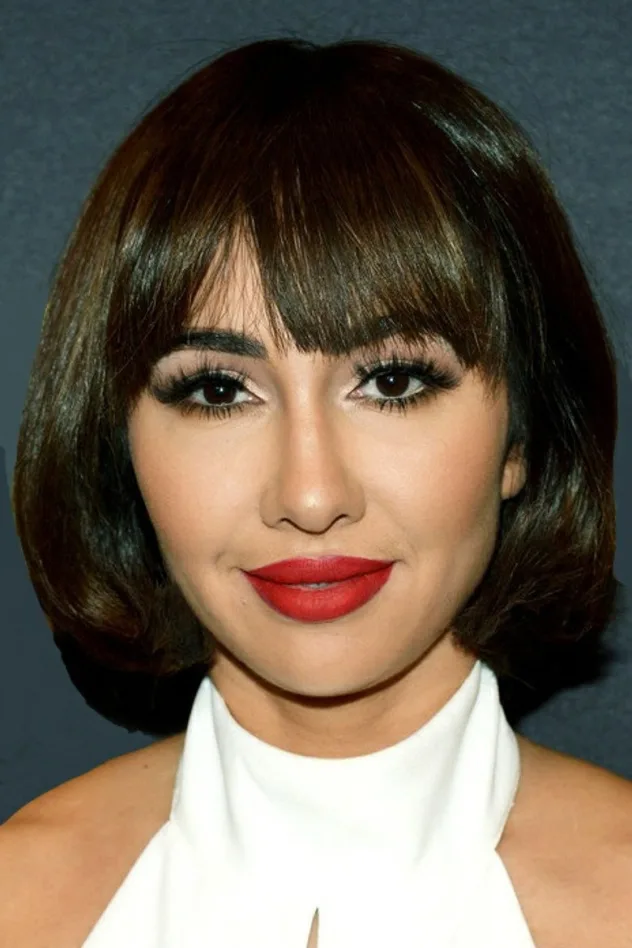 Jackie Cruz fotoğrafı