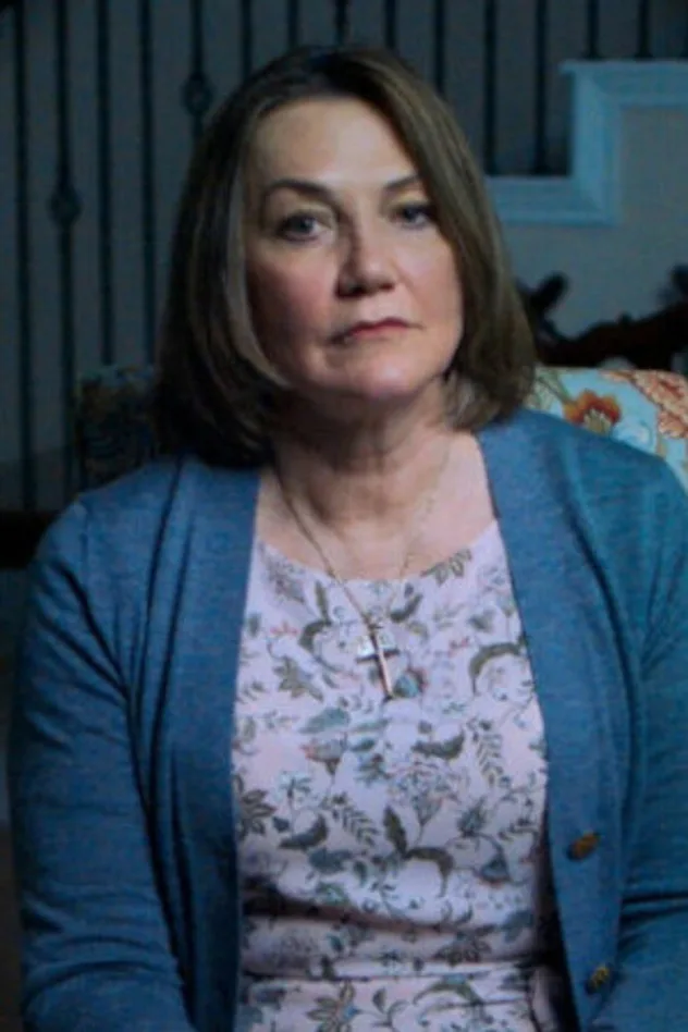 Julia Holcomb fotoğrafı