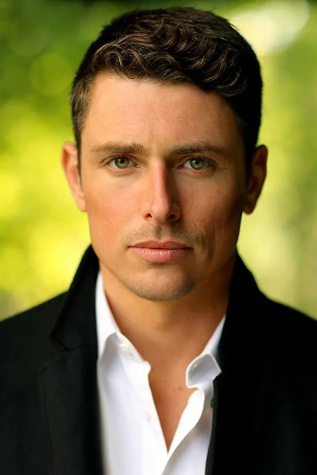 Lachlan Nieboer fotoğrafı